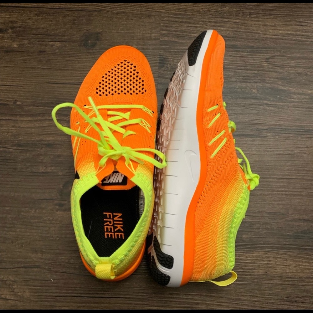 Nike Free Focus FlyKnit - Size 7.5